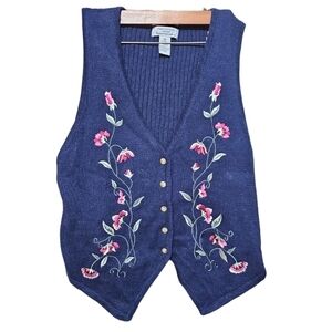 Jonatham Martin Floral Embroidered knitted vest